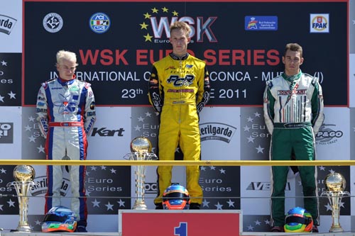 Dylan Davies toont veerkracht en blikt terug op WSK zege
